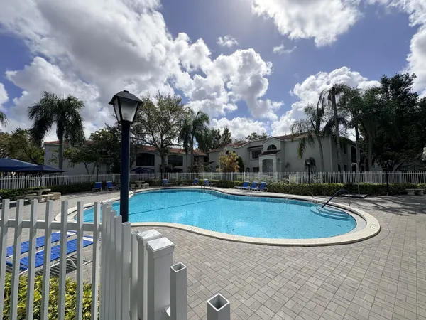 $2,400 | 12060 Northwest 11th Street, Unit 12060, Pembroke Pines, FL 33026
