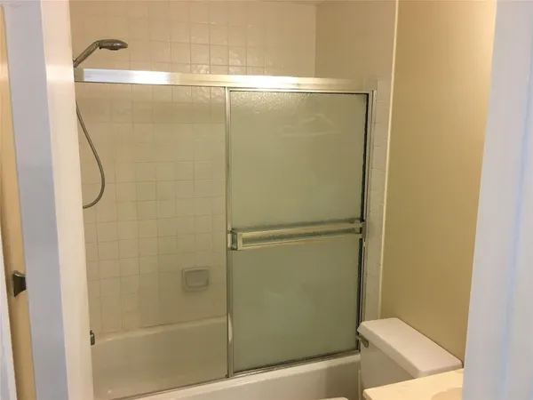 $2,400 | 12060 Northwest 11th Street, Unit 12060, Pembroke Pines, FL 33026