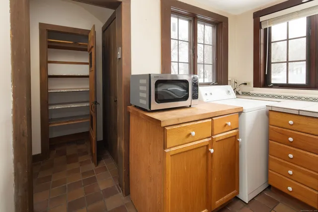 $550,000 | 16 Highway 63, Canaan, CT 06031