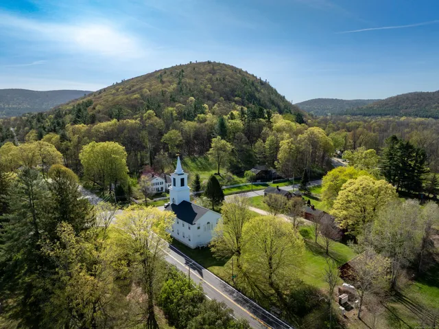 $550,000 | 16 Highway 63, Canaan, CT 06031