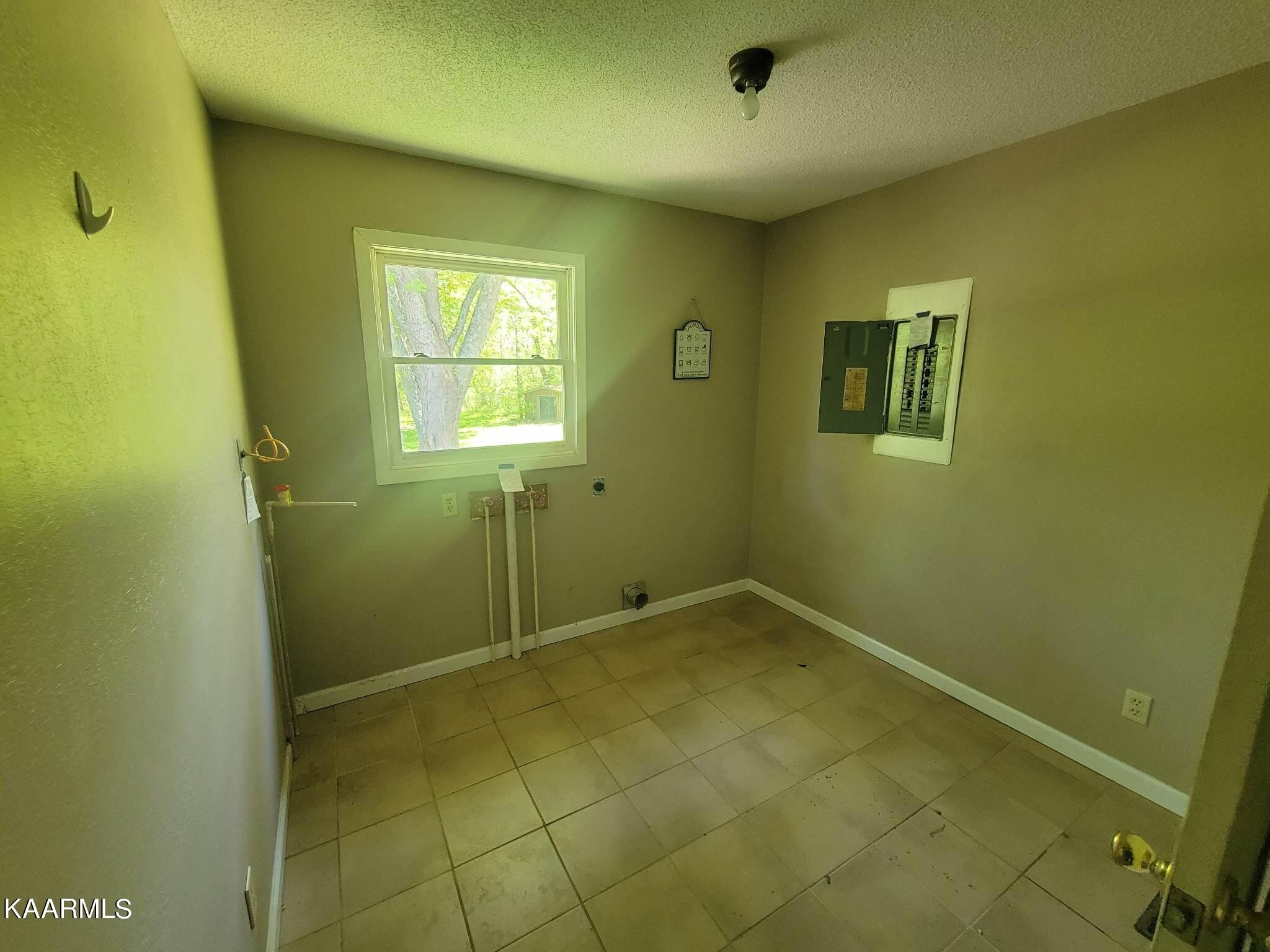 1054 Franklin Loop Clarkrange, TN 38553 - Photo 23 of 35