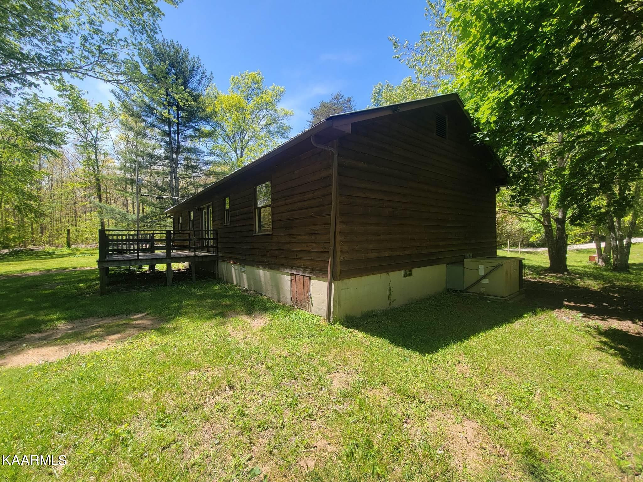 1054 Franklin Loop Clarkrange, TN 38553 - Photo 3 of 35 a view of backyard of house with green space