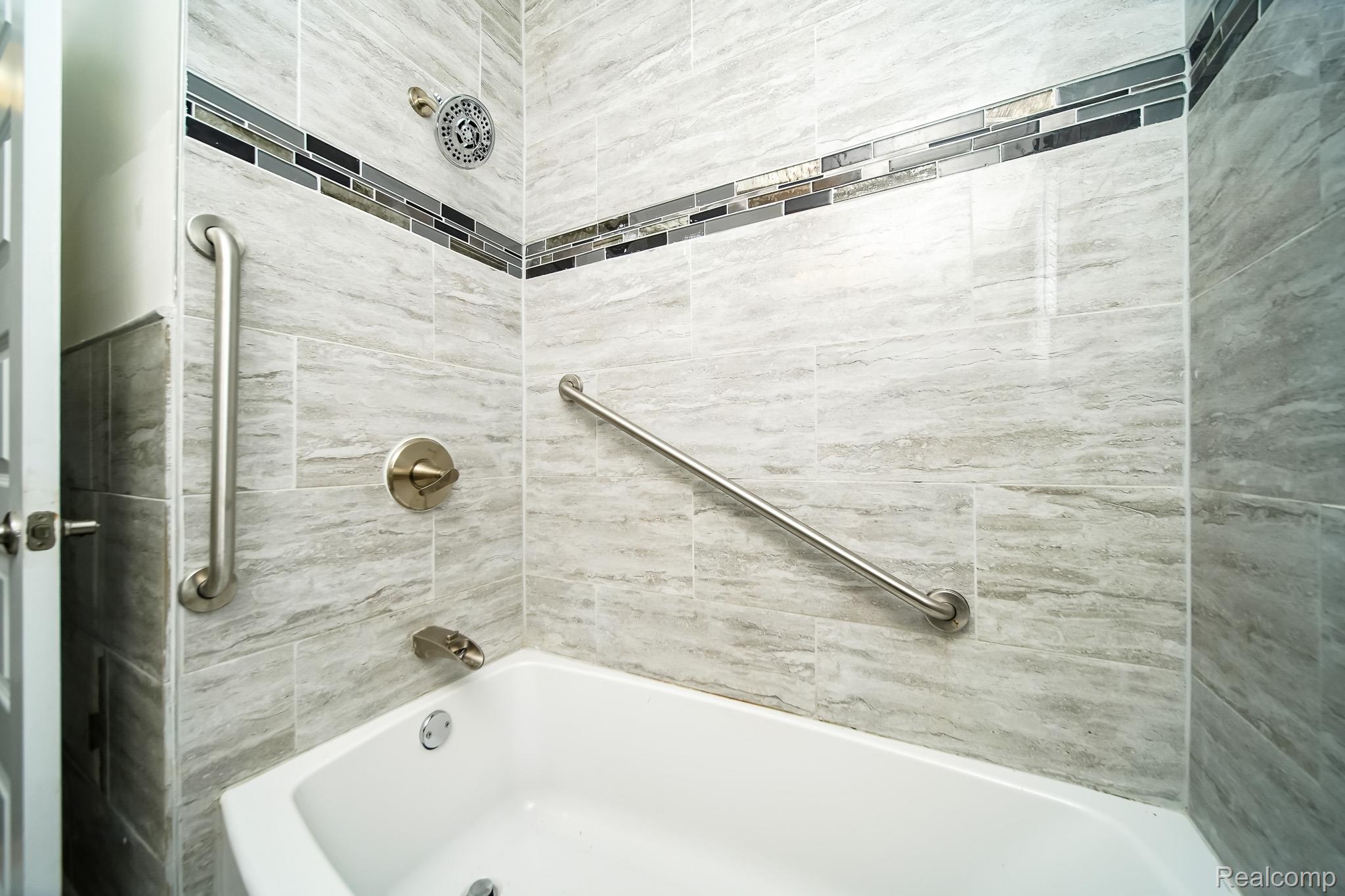 18951 Santa Rosa Drive Detroit, MI 48221 - Photo 38 of 75 DDS02025.jpg