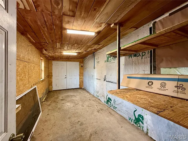 $177,000 | 729 Clear Creek Lane, Perryville, MO 63775