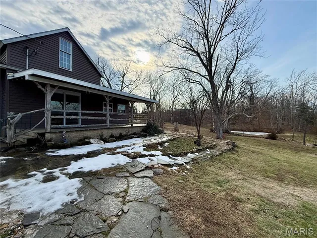 $177,000 | 729 Clear Creek Lane, Perryville, MO 63775