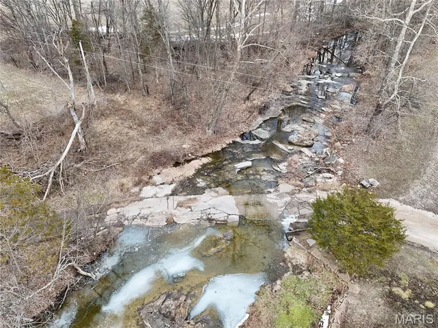 $177,000 | 729 Clear Creek Lane, Perryville, MO 63775