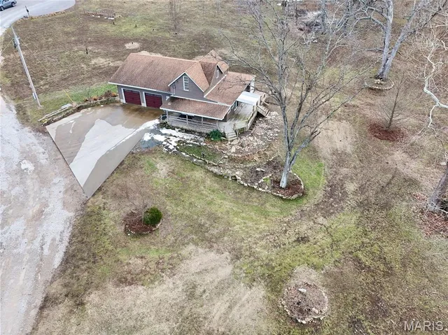 $177,000 | 729 Clear Creek Lane, Perryville, MO 63775