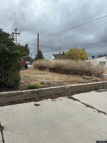 $176,000 | 1204 10th Street, Rock Springs, WY 82901