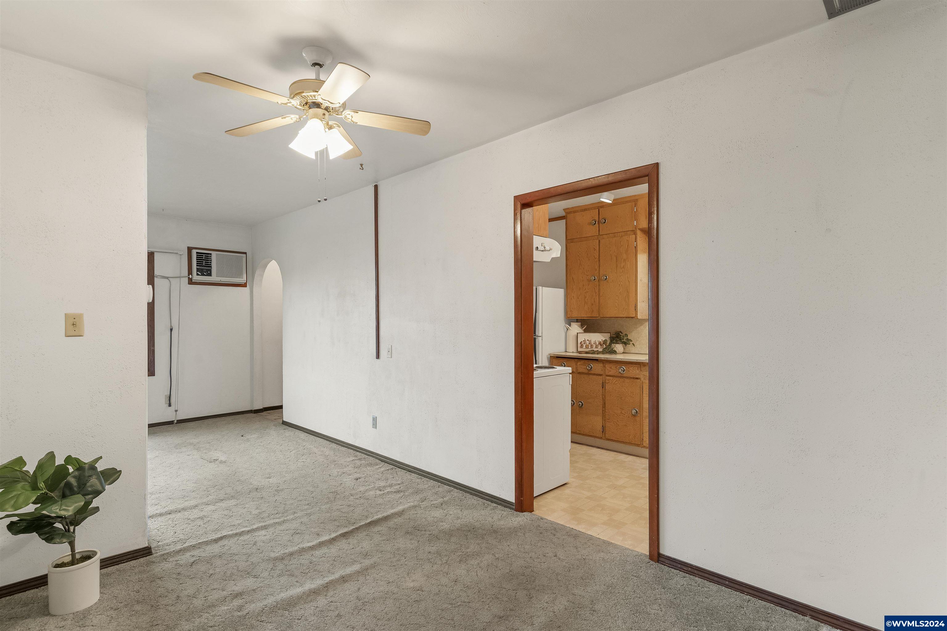 860 Southwest Cherry Street Dallas, OR 97338 - Photo 10 of 28 Gallery Image 10