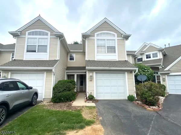 $349,900 | 274 Bald Eagle Drive, Stewartsville, NJ 08886