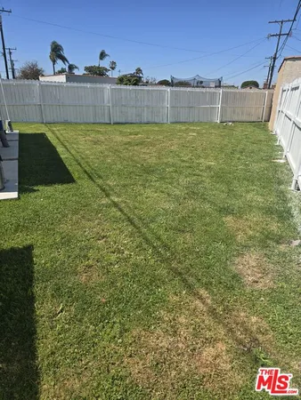 a view of a yard