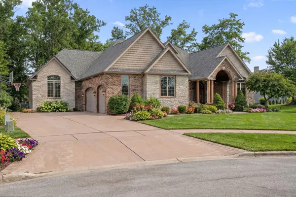 $1,295,000 | 1089 George Ade Court, Crown Point, IN 46307