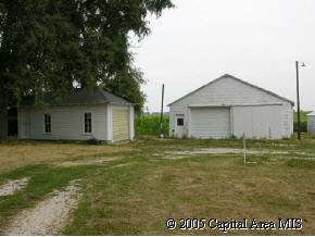 22313 Weber Road Illiopolis, IL 62539 - Photo 3 of 9