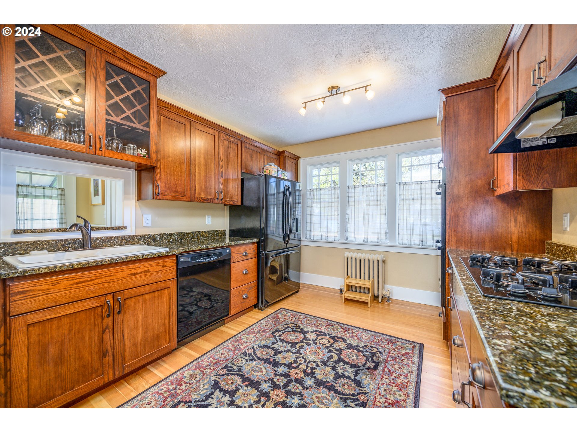 287 Southwest Court Street Dallas, OR 97338 - Photo 13 of 42 Gallery Image 13