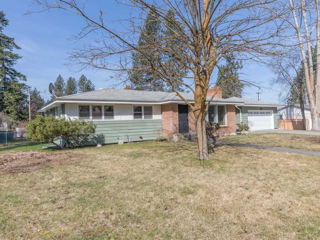 1614 South Virginia Road Spokane Valley, WA 99216 - Photo 2 of 20