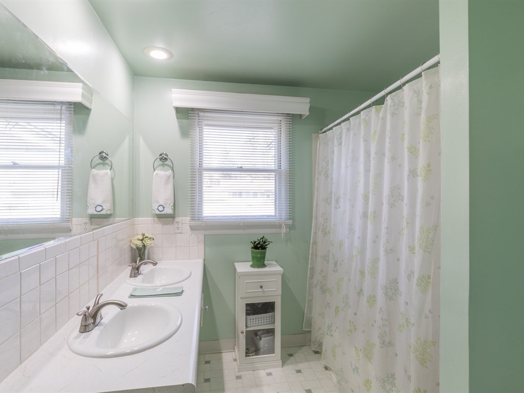 1614 South Virginia Road Spokane Valley, WA 99216 - Photo 16 of 20