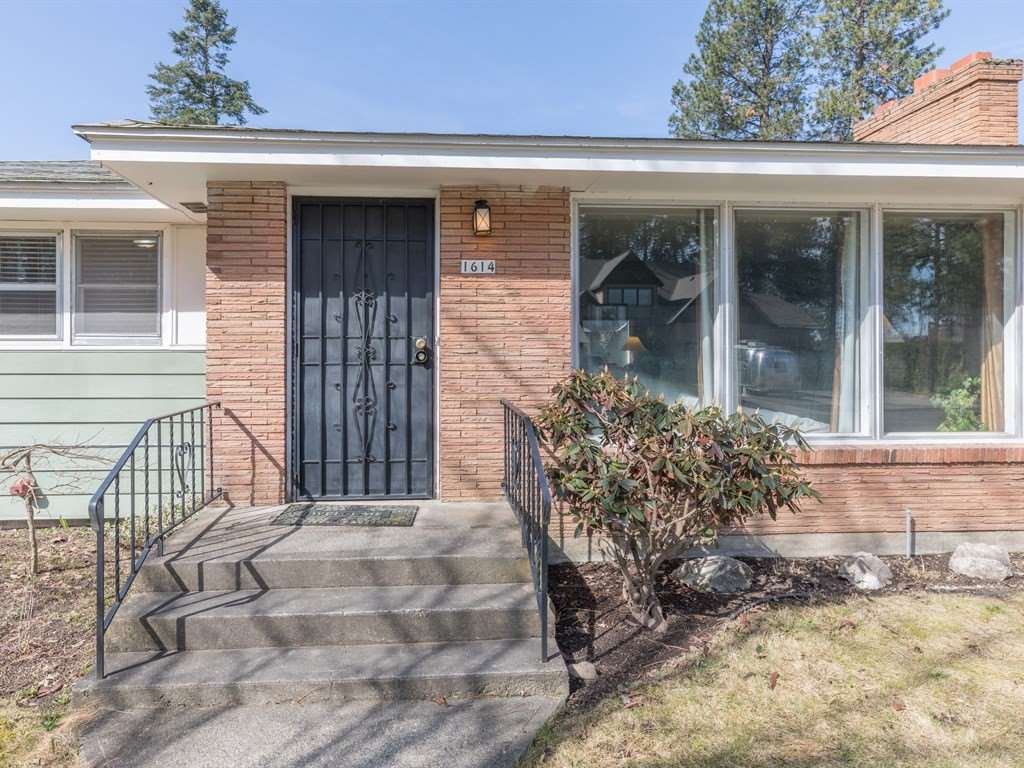 1614 South Virginia Road Spokane Valley, WA 99216 - Photo 4 of 20