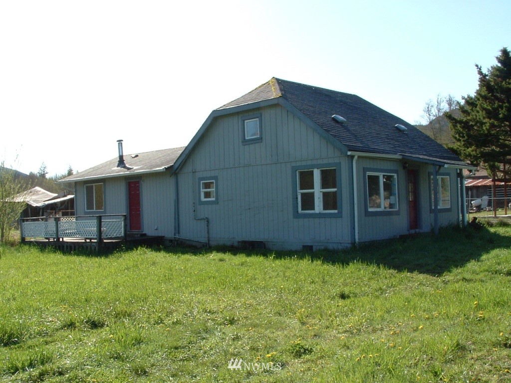 128 Temple Road Morton, WA 98356 - Photo 4 of 5 Gallery Image 4