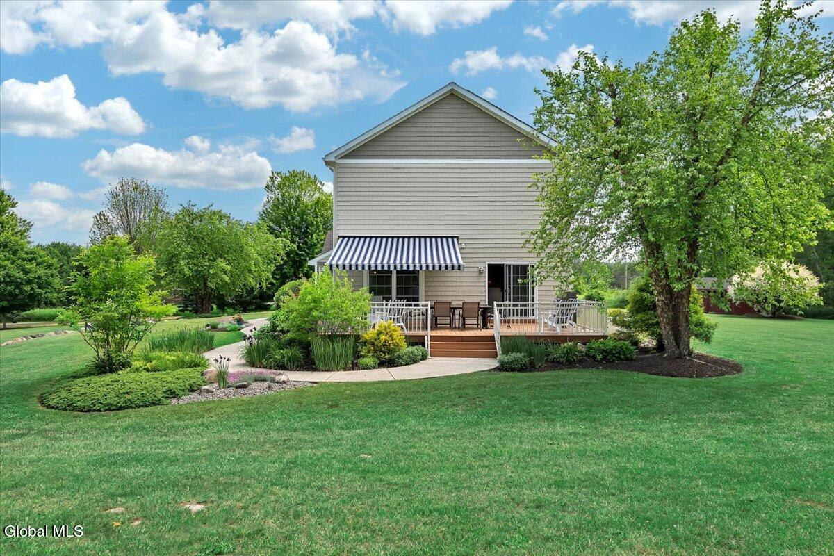 672 Lakeview Road Broadalbin, NY 12025 - Photo 9 of 87 68-672 Lakeview Rd-69