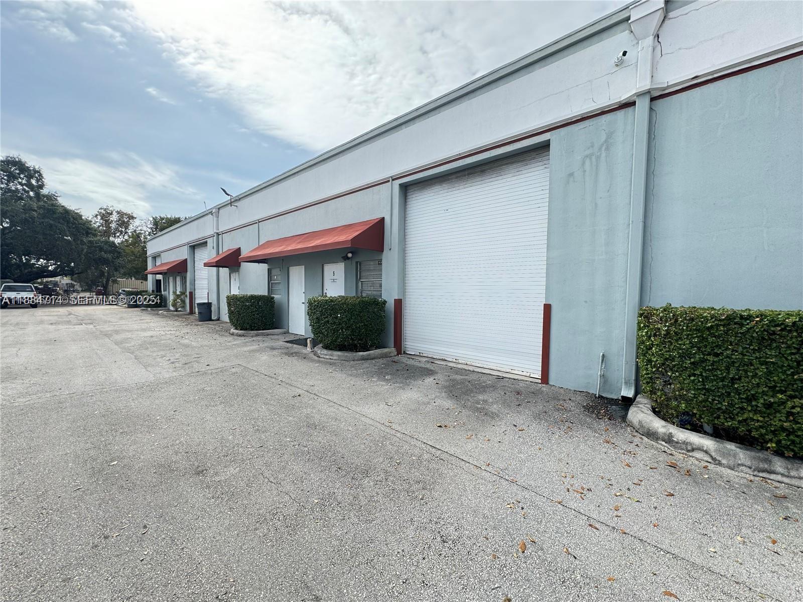 2870 Stirling Road Hollywood, FL 33020 - Photo 8 of 46 Photo 8
