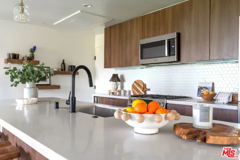 $1,699,000 | 2267 Duane Street, Unit 3, Los Angeles, CA 90039