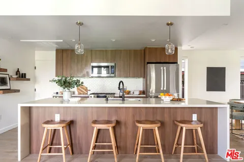 $1,699,000 | 2267 Duane Street, Unit 3, Los Angeles, CA 90039