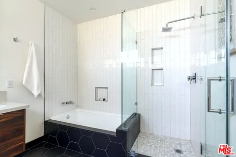$1,699,000 | 2267 Duane Street, Unit 3, Los Angeles, CA 90039