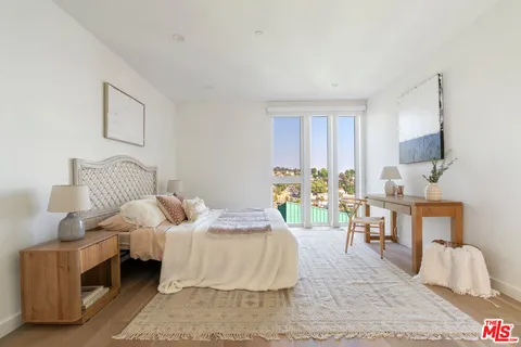 $1,699,000 | 2267 Duane Street, Unit 3, Los Angeles, CA 90039