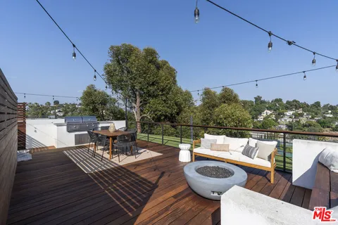 $1,699,000 | 2267 Duane Street, Unit 3, Los Angeles, CA 90039