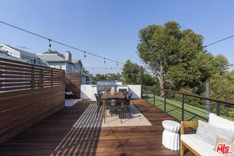 $1,699,000 | 2267 Duane Street, Unit 3, Los Angeles, CA 90039