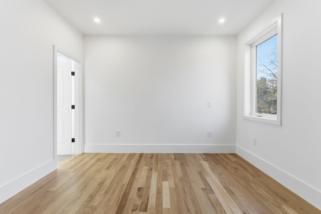 82 Louise Road, Unit 82 Chestnut Hill, MA 02467 - Photo 22 of 33