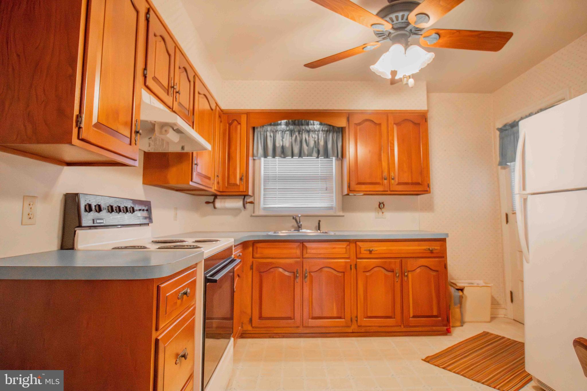9 Ridgeway Drive York, PA 17404 - Photo 14 of 45 Gallery Image 14