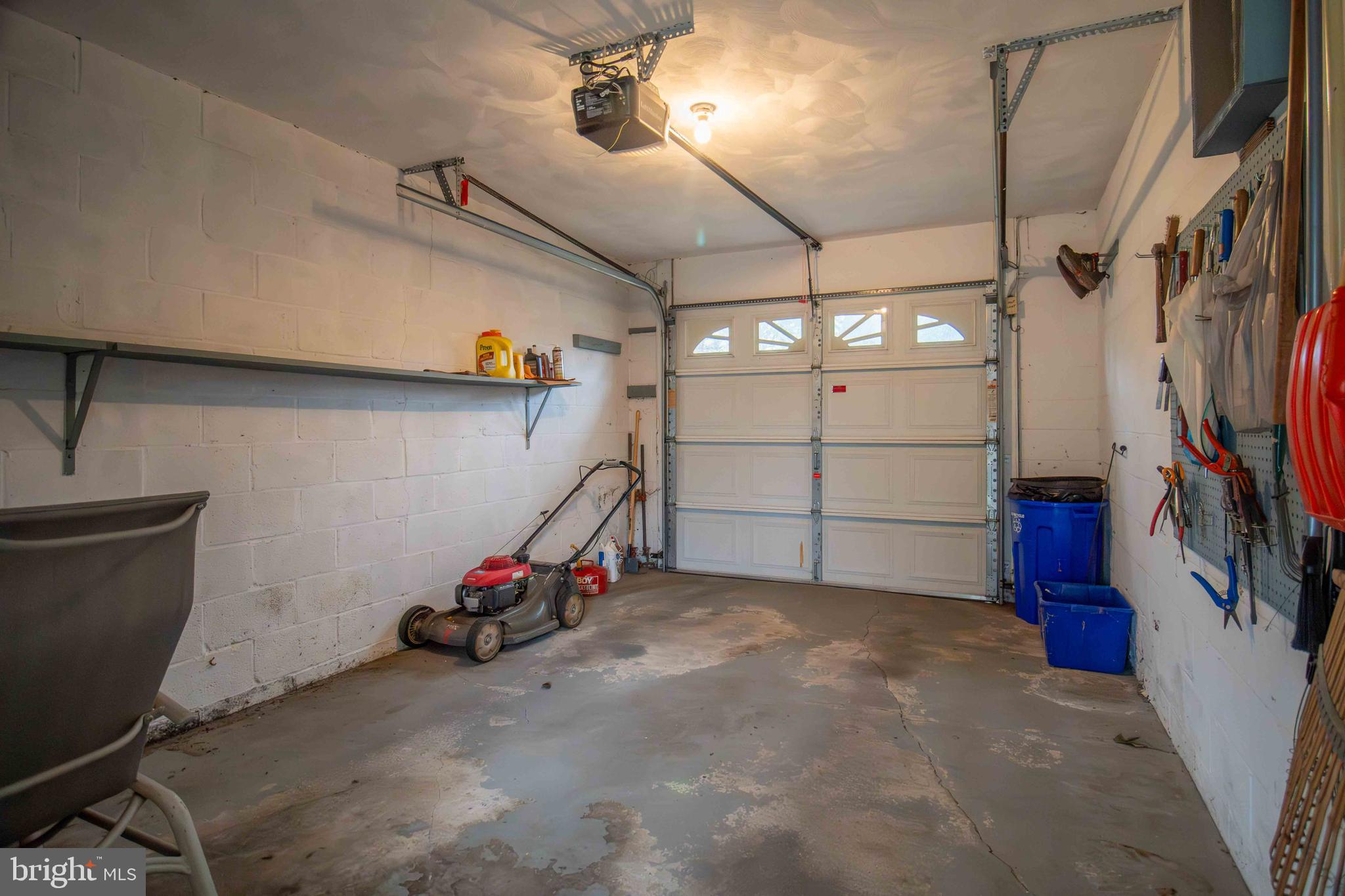 9 Ridgeway Drive York, PA 17404 - Photo 41 of 45 Gallery Image 41