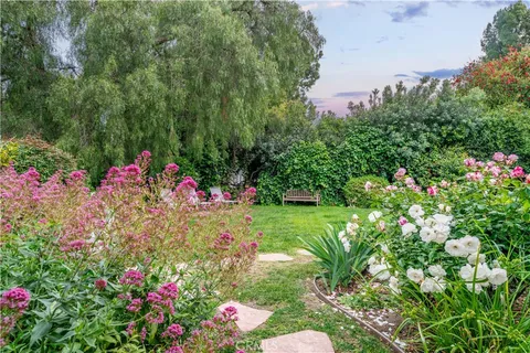 $3,675,000 | 9 Middleridge Lane North, Rolling Hills, CA 90274