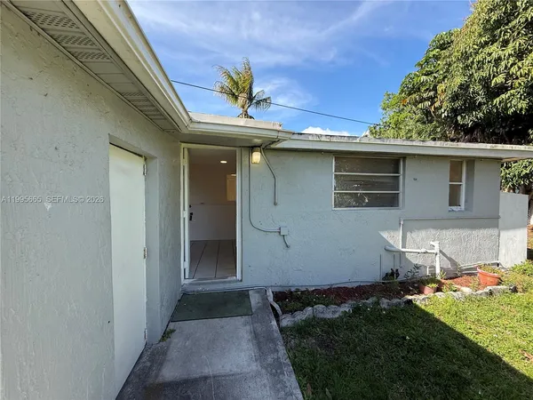 $1,550 | 1101 North 58th Avenue, Unit 14, Hollywood, FL 33021