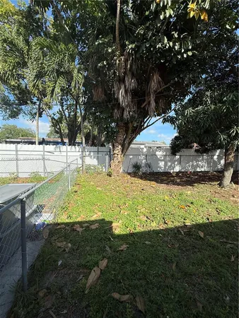 $1,550 | 1101 North 58th Avenue, Unit 14, Hollywood, FL 33021