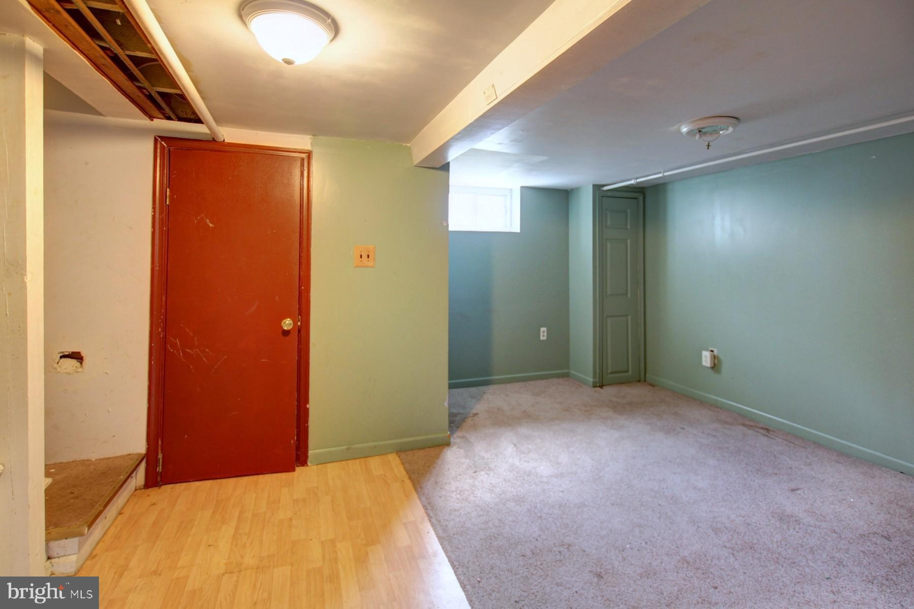 6826 Dunbar Road Baltimore, MD 21222 - Photo 15 of 20 Family room