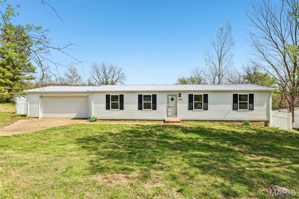 641 Carolee Court Villa Ridge, MO 63089 - Photo 4 of 40