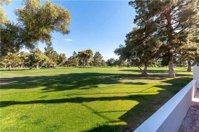 $5,000 | 2845 Queens Courtyard Drive, Las Vegas, NV 89109