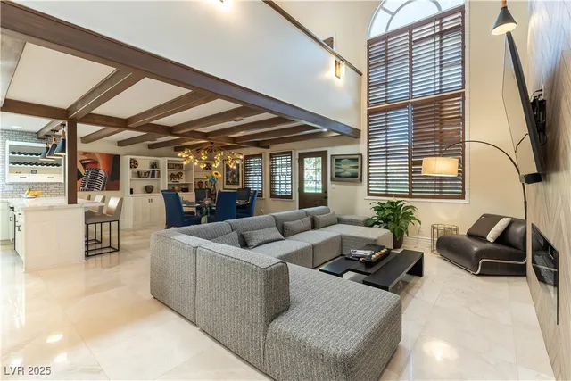 $5,000 | 2845 Queens Courtyard Drive, Las Vegas, NV 89109