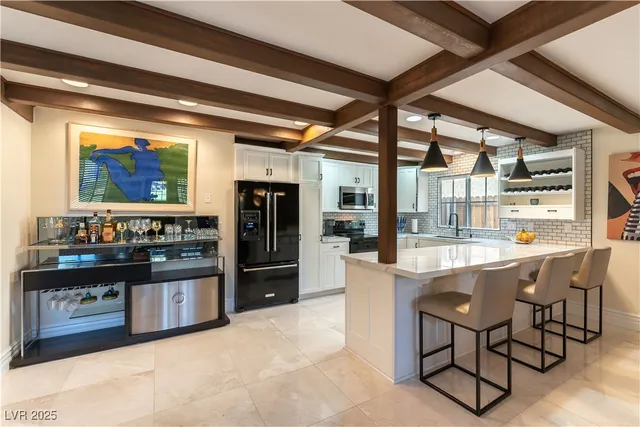 $5,000 | 2845 Queens Courtyard Drive, Las Vegas, NV 89109