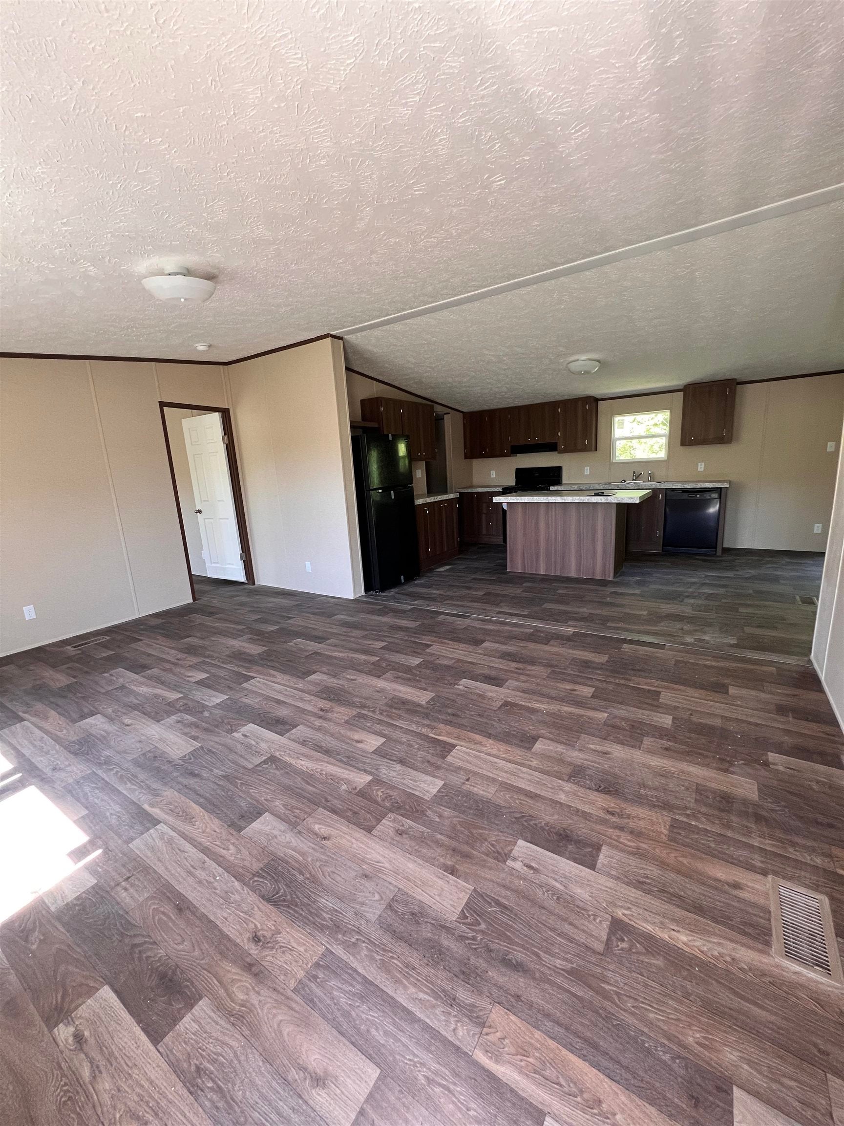376 Dupont Road Poca, WV 25159 - Photo 5 of 30 Gallery Image 5