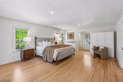 $925,000 | 2720 Sunset Boulevard, Minneapolis, MN 55416
