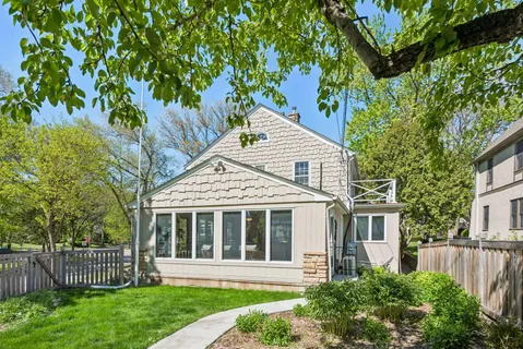 $925,000 | 2720 Sunset Boulevard, Minneapolis, MN 55416