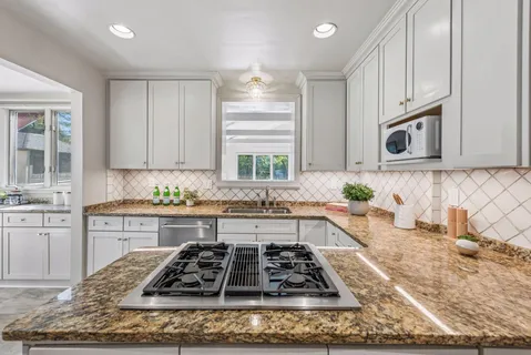 $925,000 | 2720 Sunset Boulevard, Minneapolis, MN 55416