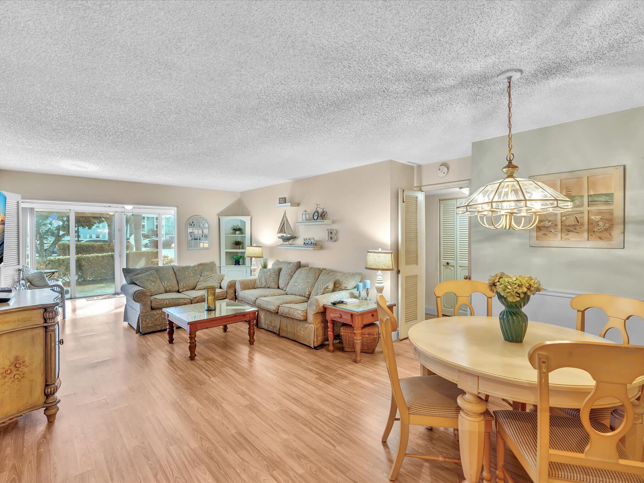 30 Colonial Club Drive, Unit 101 Boynton Beach, FL 33435 - Photo 9 of 58 Living Area