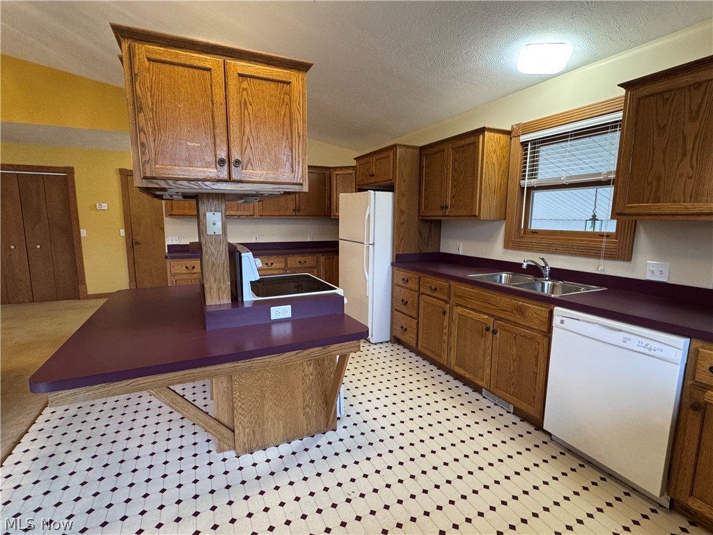 12942 Ravenna Road Chardon, OH 44024 - Photo 10 of 45