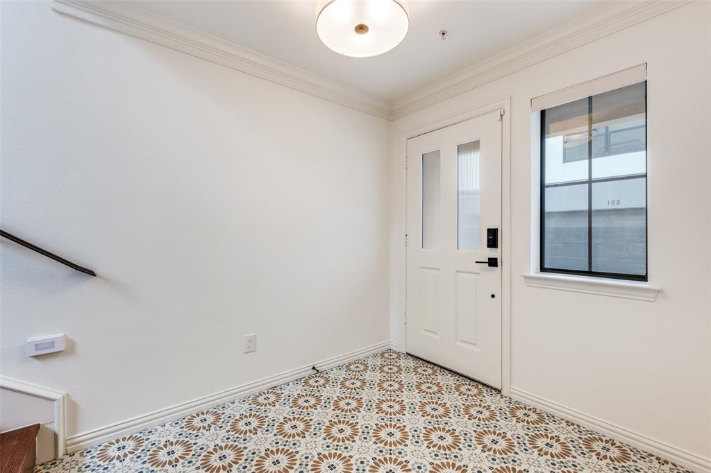 5804 Hudson Street, Unit B Dallas, TX 75206 - Photo 2 of 23