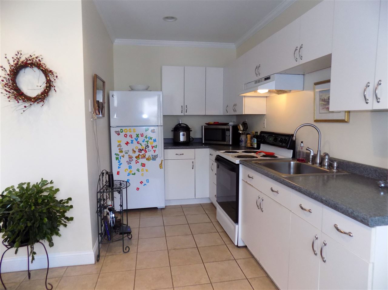 46 Exeter Road Hampton, NH 03842 - Photo 5 of 34