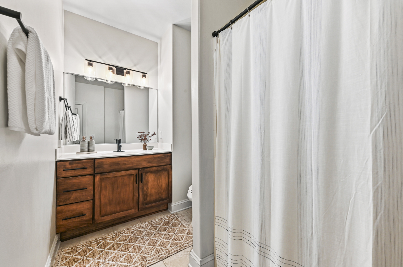 1905 North Water Street, Unit 207 Milwaukee, WI 53202 - Photo 19 of 38 Photo 19